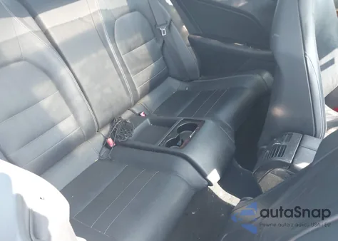 2010 Mercedes-Benz E 350 z USA, uszkodzony, nr VIN WDDKJ5GB3AF005403